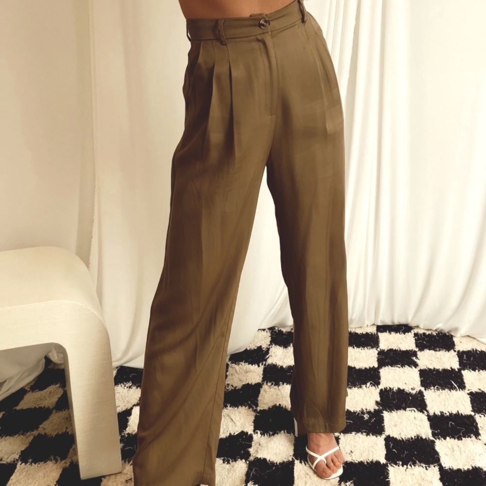 12th Tribe Women’s Wide Leg Trouser